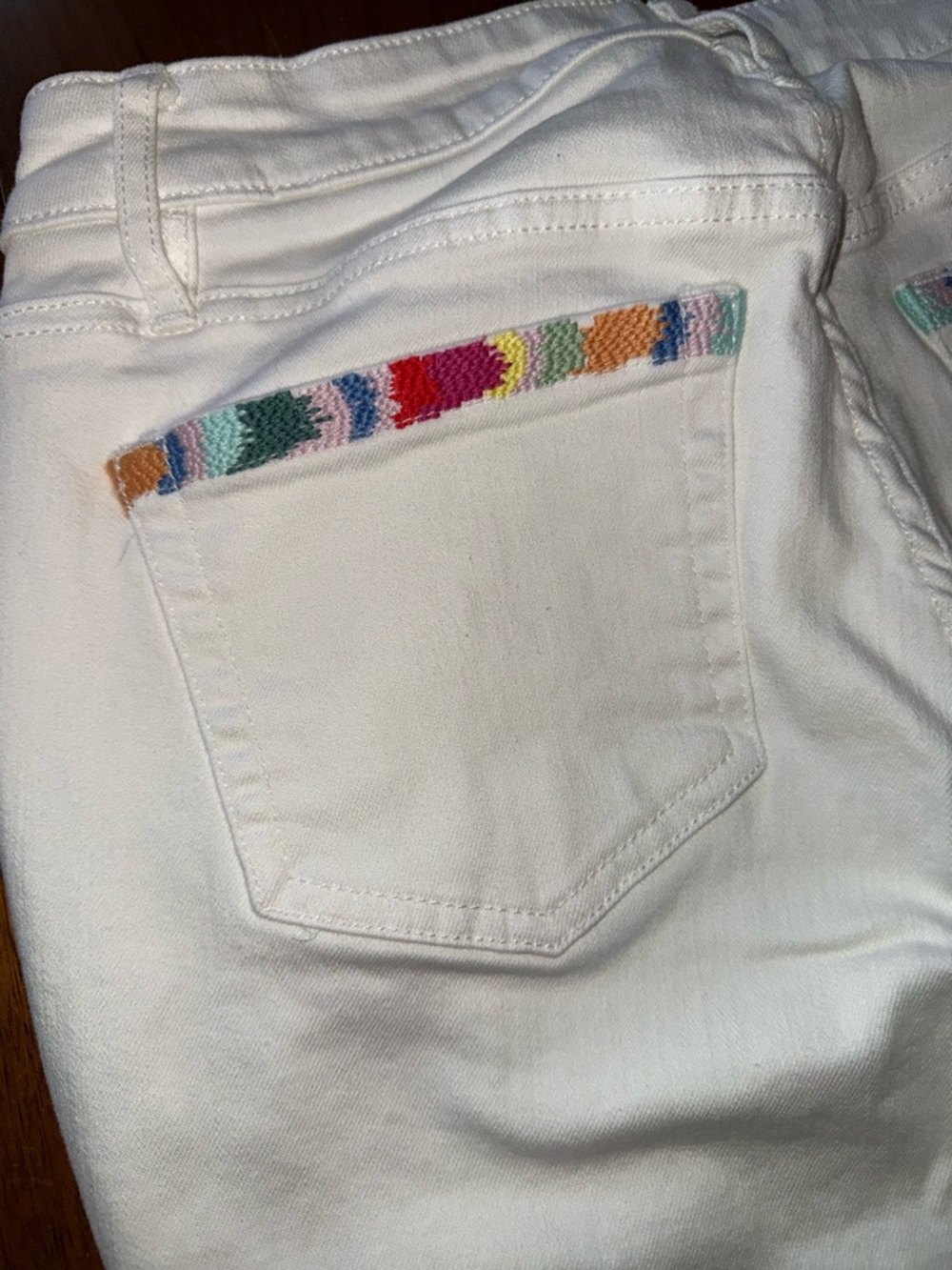 Candace Cameron Bure White Jeans - Picture 12 of 14
